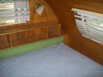 1952 Imperial Spartanette Bedroom