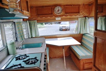 1968 Cardinal Deluxe Dinette
