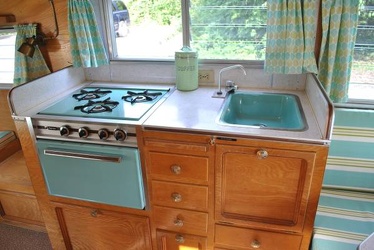 1968 Cardinal Deluxe Kitchen 2