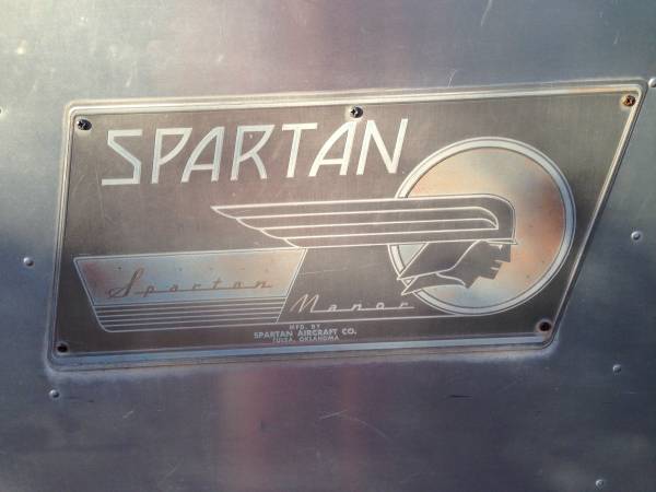 1955 Spartan Manor Emblem 2.jpg