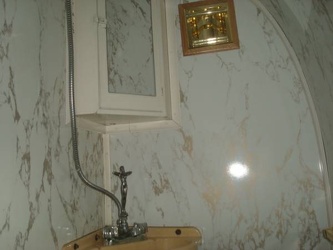 1947 Greyhound Bathroom 2