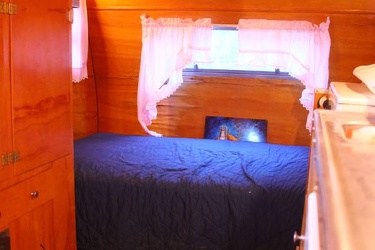 1947 Kitco Companion Bed