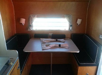 1954 Chris Craft Dinette 4