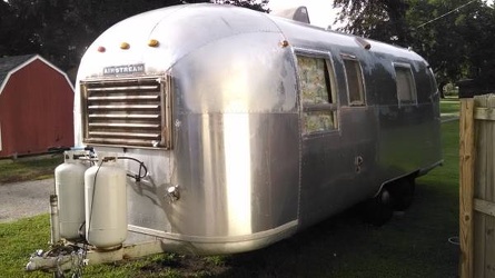 1967 Airstream Trade Wind Front