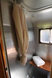 1953 Vagabond 262 Bathroom 3