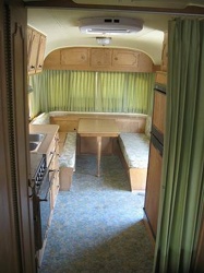 1972  Avion Voyageur Dinette