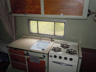 1957 Aloha Kitchen 2