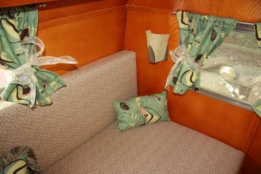 1961 Shasta Airflyte Sofa-Bed 2