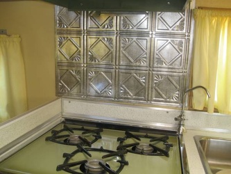 1969 Aristocrat Lo-Liner Stove