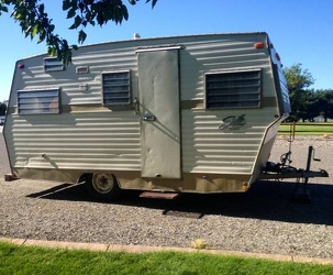 1969 Shasta Starflyte Entrance