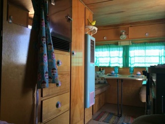 1962 Holiday Rambler Dinette 3