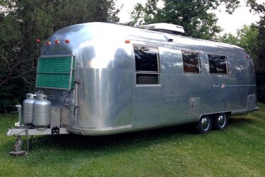 1966 Airstream Overlander Front