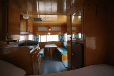 1958 Shasta Airflyte Dinette 3