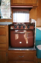 1958 Shasta Airflyte Oven