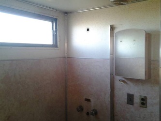 1960 Spartan Royal Mansion Bathroom