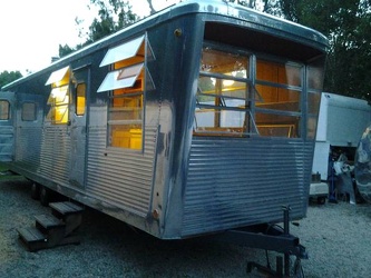 1960 Spartan Royal Mansion Front