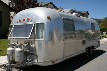 1977 Airstream Overlander Front