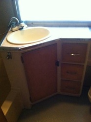 1969 Avion Bathroom