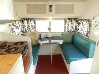 1962 Shasta Airflyte Dinette