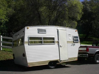 1969 Shasta 1400 Entrance 2