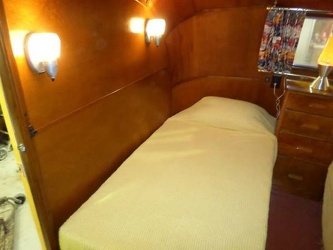 1952 Vagabond 262 Bedroom 2