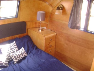 1953 Vagabond Model 31 Bedroom