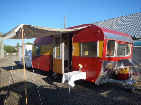 1960 Victor Entrance.jpg