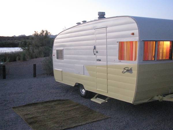 1961 Shasta Deluxe Passenger Side 3.jpg