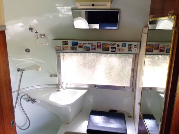 1966 Airstream Overlander Bathroom.jpg
