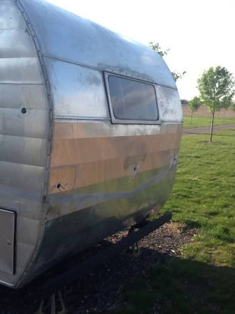 1963 Shasta Rear.jpg