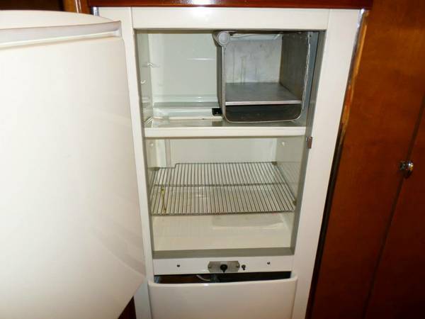 1952 Vagabond 262 Fridge Open.jpg