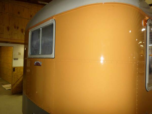 1952 Vagabond 262 Front.jpg