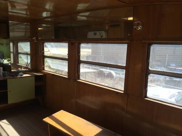 1953 Royal Spartanette Windows.jpg